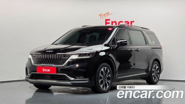 Kia Carnival 2021 — ფოტო 14/35