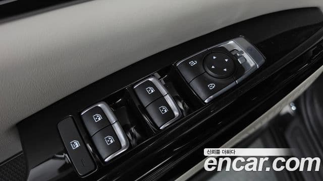 Kia Carnival 2021 — Şəkil 33/35