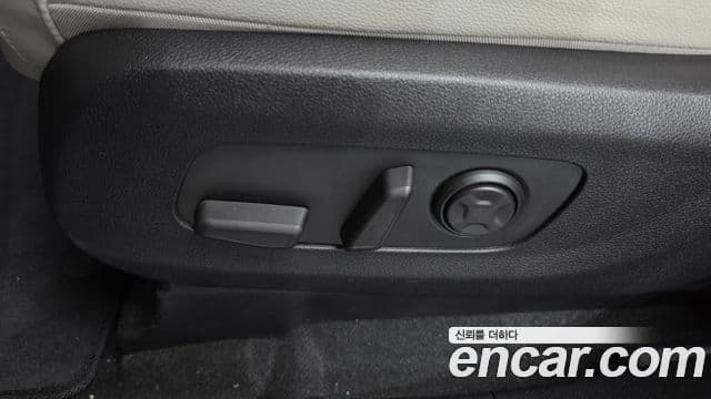 Kia Carnival 2021 — Şəkil 13/35