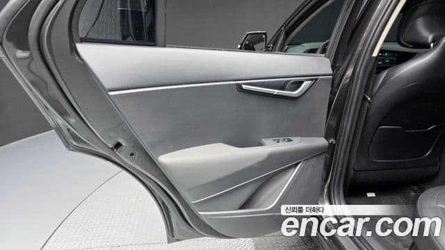 Kia Niro 2024 — Şəkil 23/36