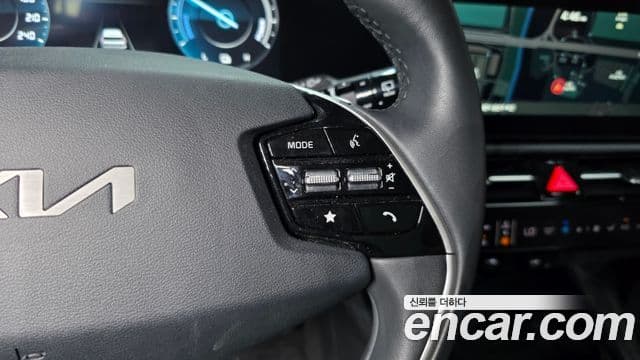 Kia Niro 2024 — Şəkil 2/36