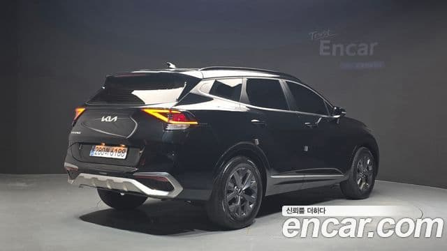 Kia Sportage 2022 — Фото 2/20