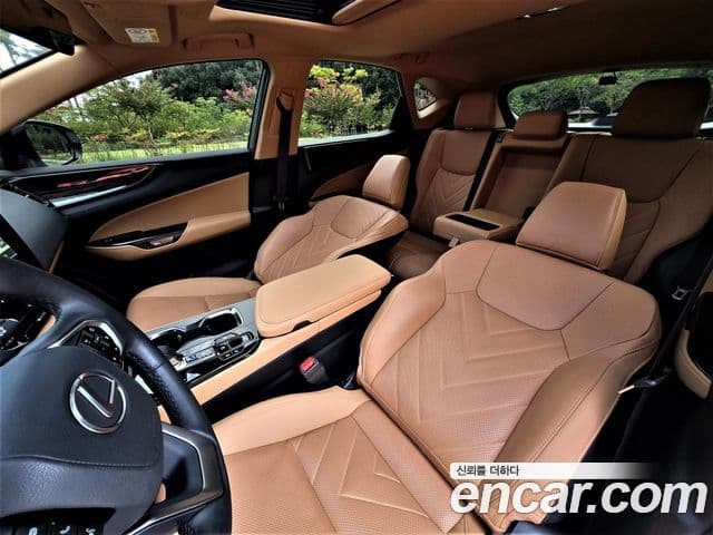 Lexus NX350h 2025 — ფოტო 15/20