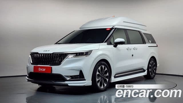 Kia Carnival 2023 — Фото 1/20