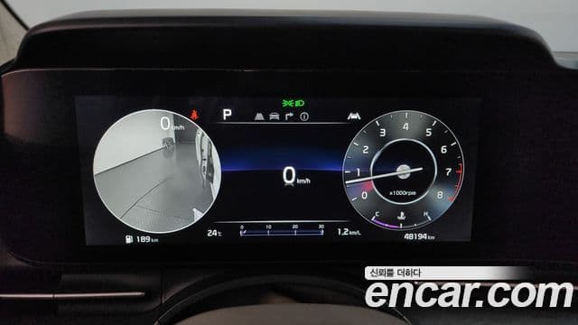 Kia Carnival 2023 — Фото 8/20