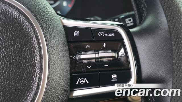 Kia Carnival 2020 — Фото 16/20