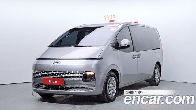 Hyundai Staria 2021 — ფოტო 1/20