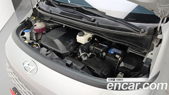 Hyundai Staria 2021 — ფოტო 6/20