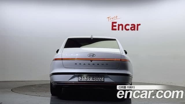 Hyundai Grandeur 2023 — Фото 4/20