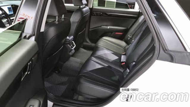 Hyundai Grandeur 2023 — Фото 12/20