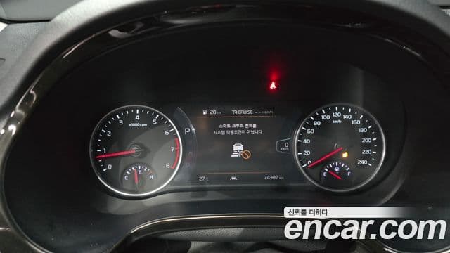 Kia Seltos 2020 — ფოტო 8/20