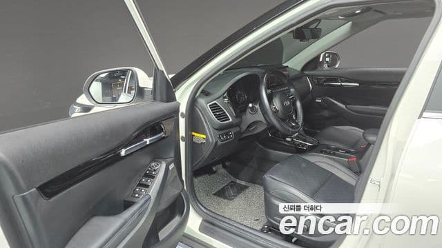 Kia Seltos 2020 — ფოტო 10/20