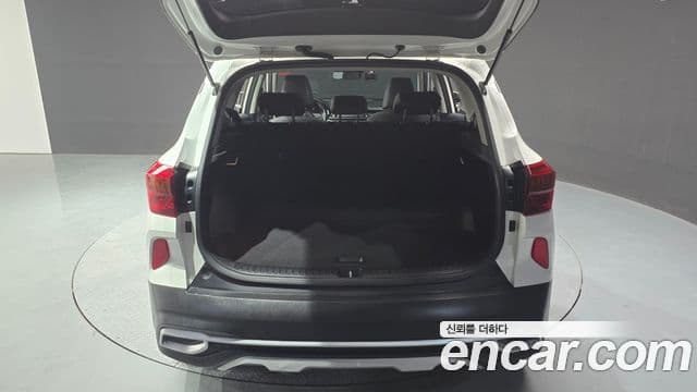 Kia Seltos 2020 — ფოტო 18/20