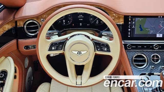 Bentley Continental GT 2022 — Фото 12/20