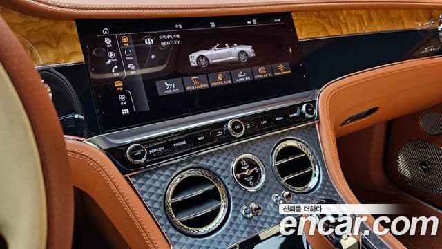 Bentley Continental GT 2022 — Фото 13/20