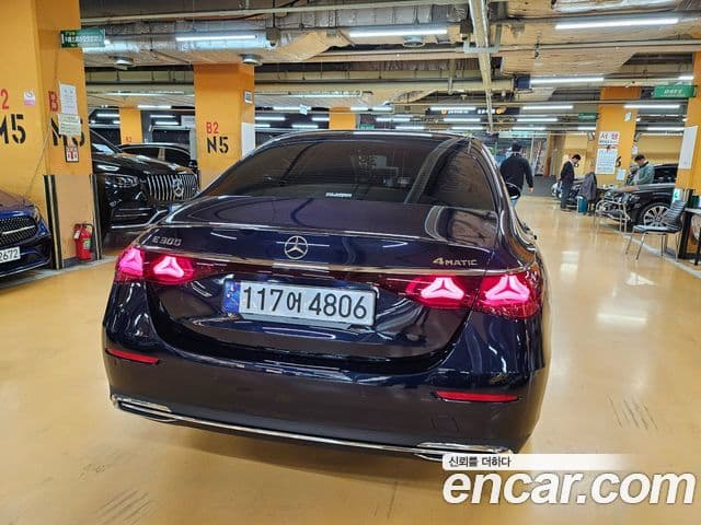 Mercedes-Benz E-Class 2024 — Şəkil 7/20