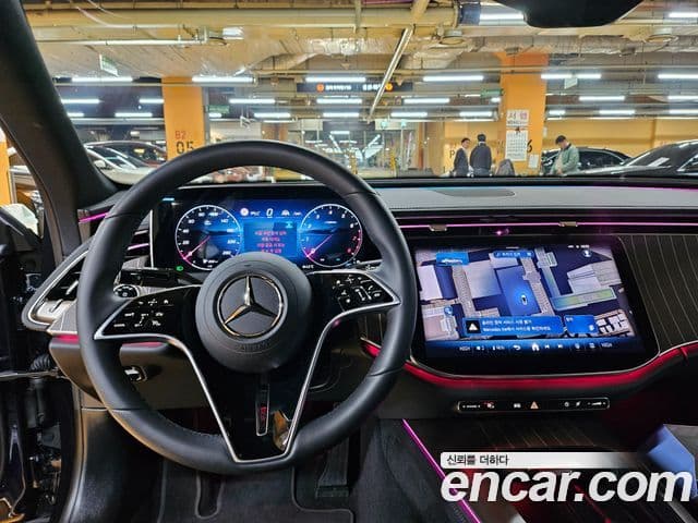 Mercedes-Benz E-Class 2024 — Şəkil 19/20