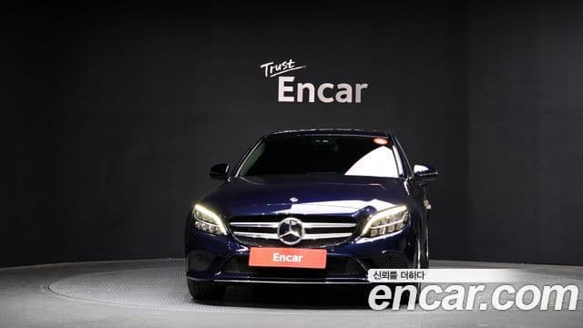 Mercedes-Benz C-Class 2019 — ფოტო 3/20