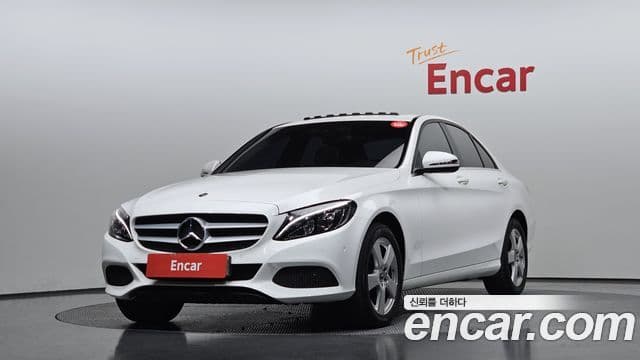 Mercedes-Benz C-Class 2018 — ფოტო 1/20