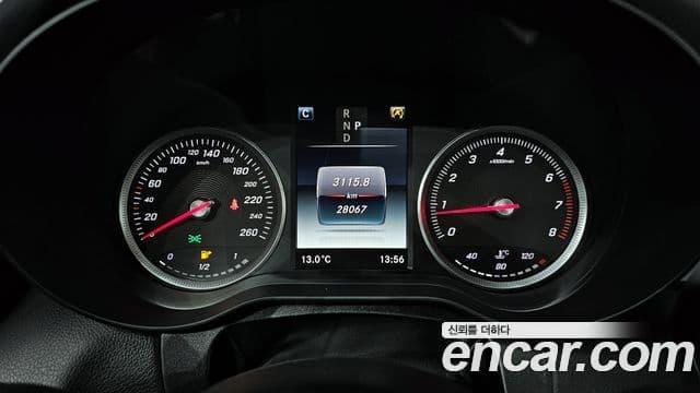 Mercedes-Benz C-Class 2018 — ფოტო 8/20