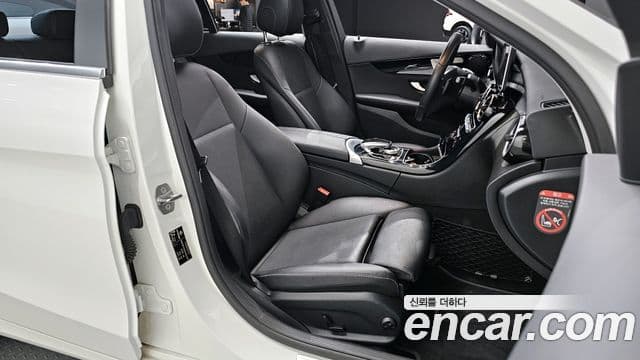 Mercedes-Benz C-Class 2018 — ფოტო 10/20