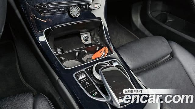 Mercedes-Benz C-Class 2018 — ფოტო 20/20