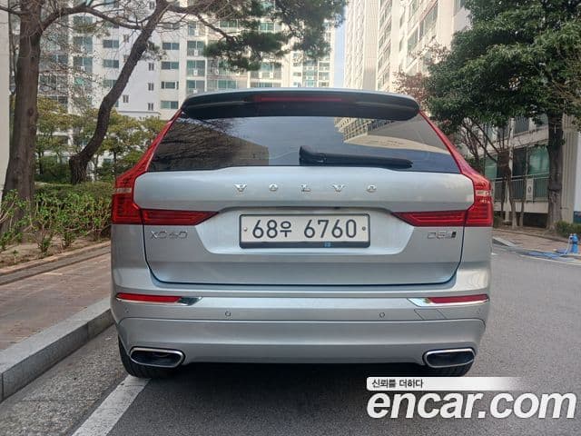 Volvo XC60 2019 — Şəkil 3/17