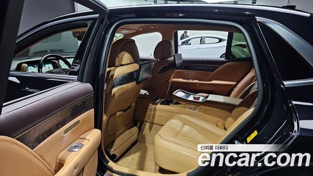 Genesis G90 2022 — Şəkil 12/20