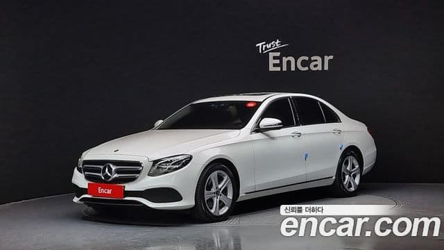 Mercedes-Benz E-Class 2018 — ფოტო 1/20