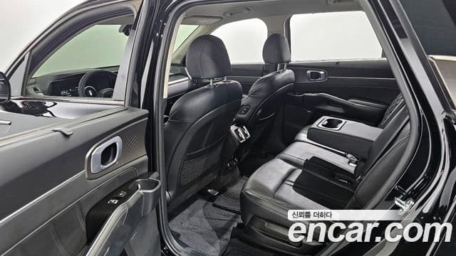 Kia Sorento 2022 — Şəkil 11/20