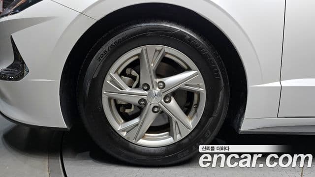 Hyundai Sonata Hybrid 2021 — ფოტო 4/20