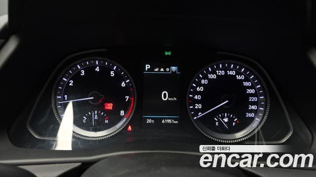 Hyundai Sonata Hybrid 2021 — ფოტო 16/20