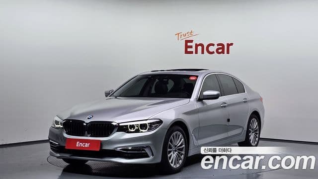 BMW 5 Series 2020 — ფოტო 1/20