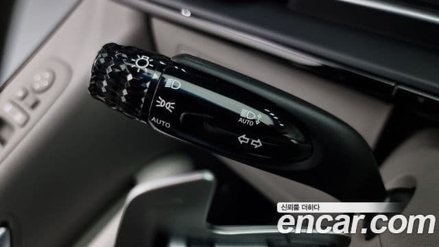 Hyundai Staria 2023 — ფოტო 16/20