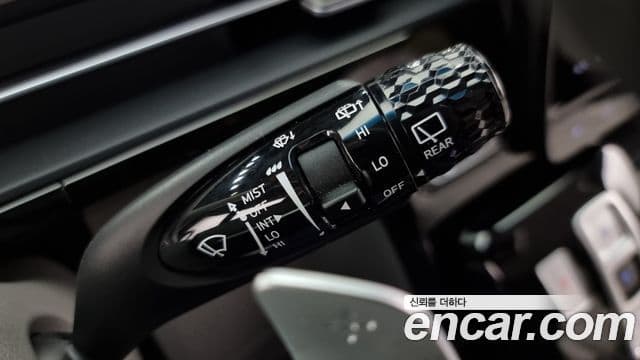 Hyundai Staria 2023 — ფოტო 17/20