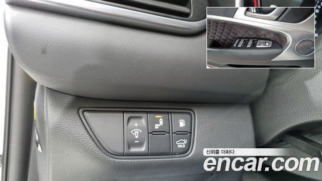Genesis G70 2019 — ფოტო 17/20