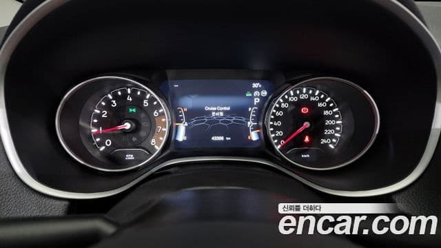 Jeep Compass 2020 — Şəkil 8/20