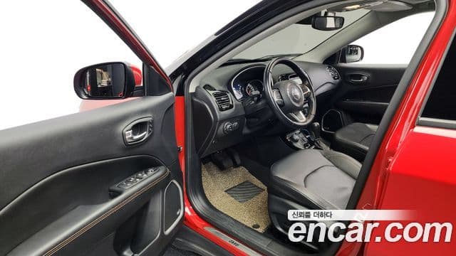 Jeep Compass 2020 — Şəkil 10/20