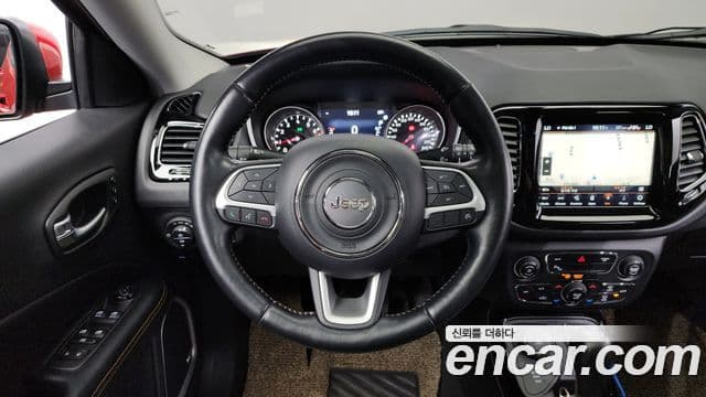 Jeep Compass 2020 — Şəkil 13/20