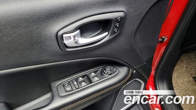 Jeep Compass 2020 — Şəkil 19/20