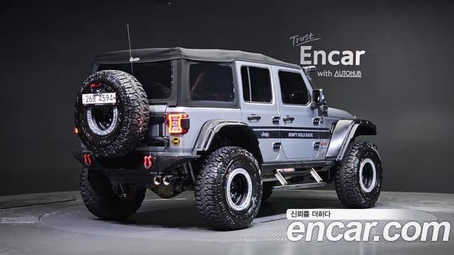 Jeep Wrangler 2019 — Şəkil 2/20