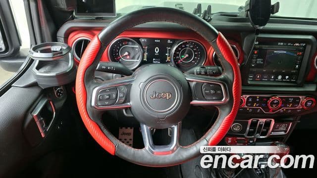 Jeep Wrangler 2019 — Şəkil 13/20