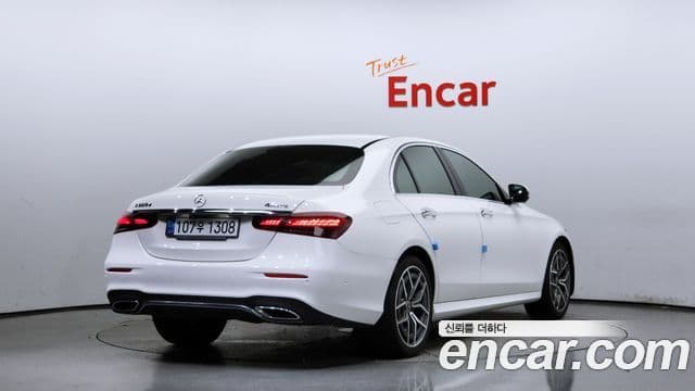 Mercedes-Benz E-Class 2020 — Şəkil 2/20