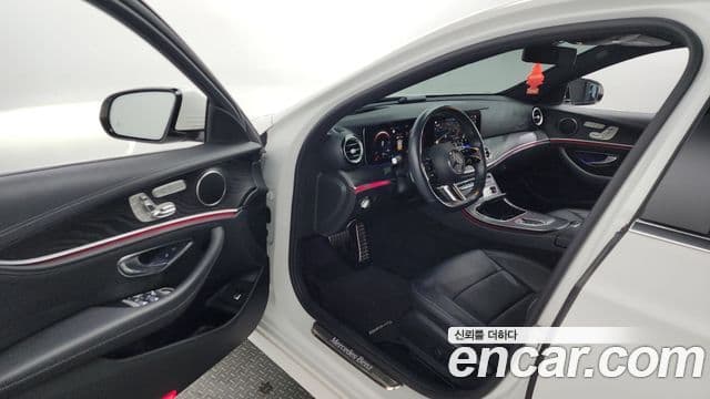 Mercedes-Benz E-Class 2020 — Şəkil 10/20