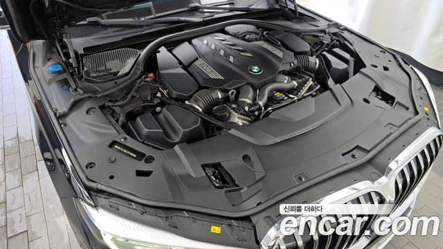 BMW 7 Series 2019 — Photo 18/20