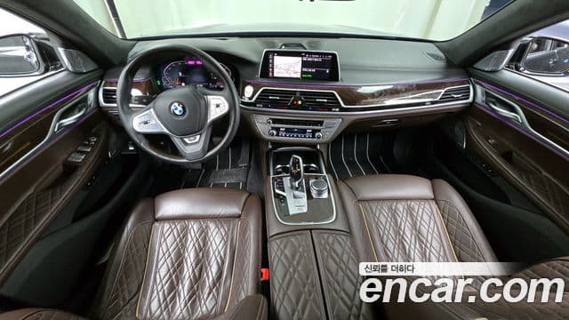 BMW 7 Series 2019 — Photo 12/20
