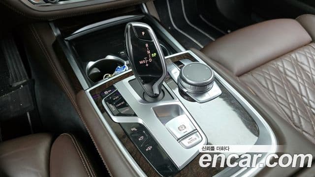 BMW 7 Series 2019 — Photo 4/20