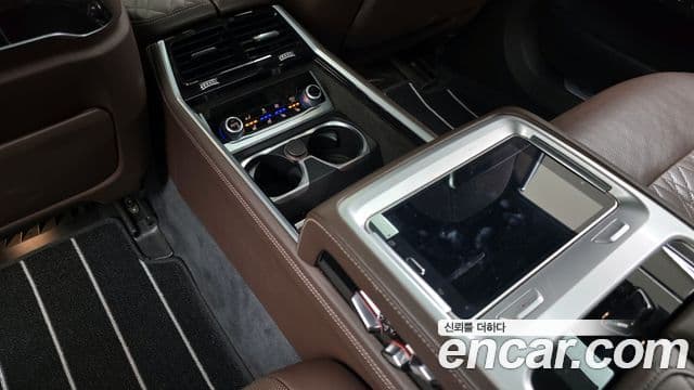 BMW 7 Series 2019 — Photo 20/20