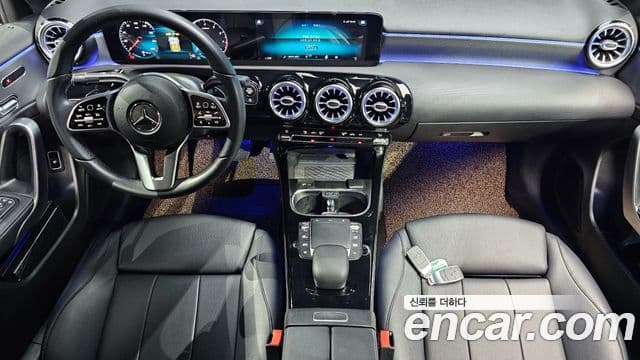 Mercedes-Benz A-Class 2021 — ფოტო 7/20
