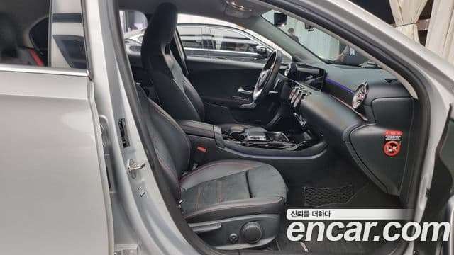 Mercedes-Benz A-Class 2020 — Фото 11/20